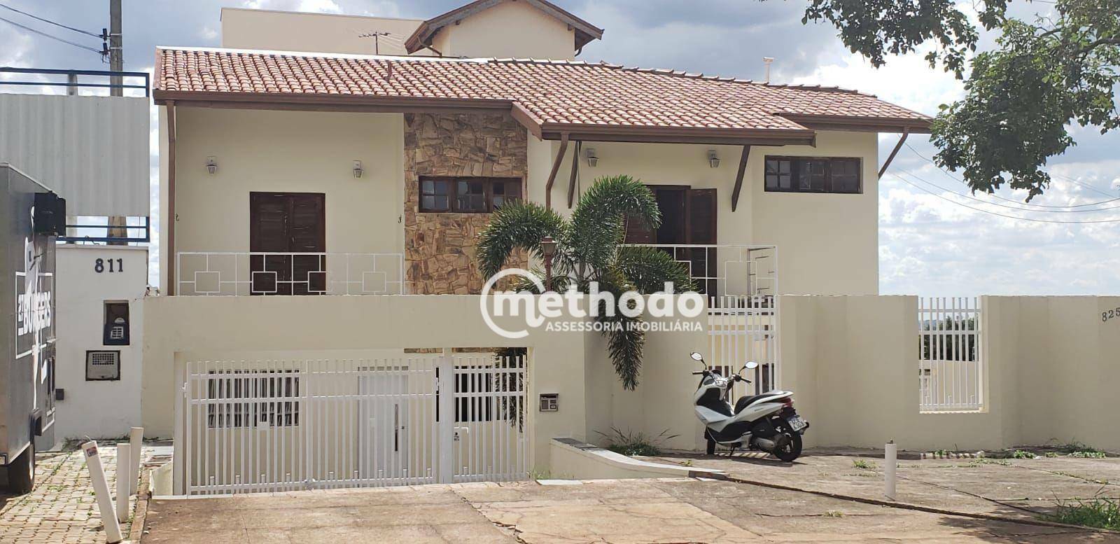 Casa à venda com 11 quartos, 390m² - Foto 1