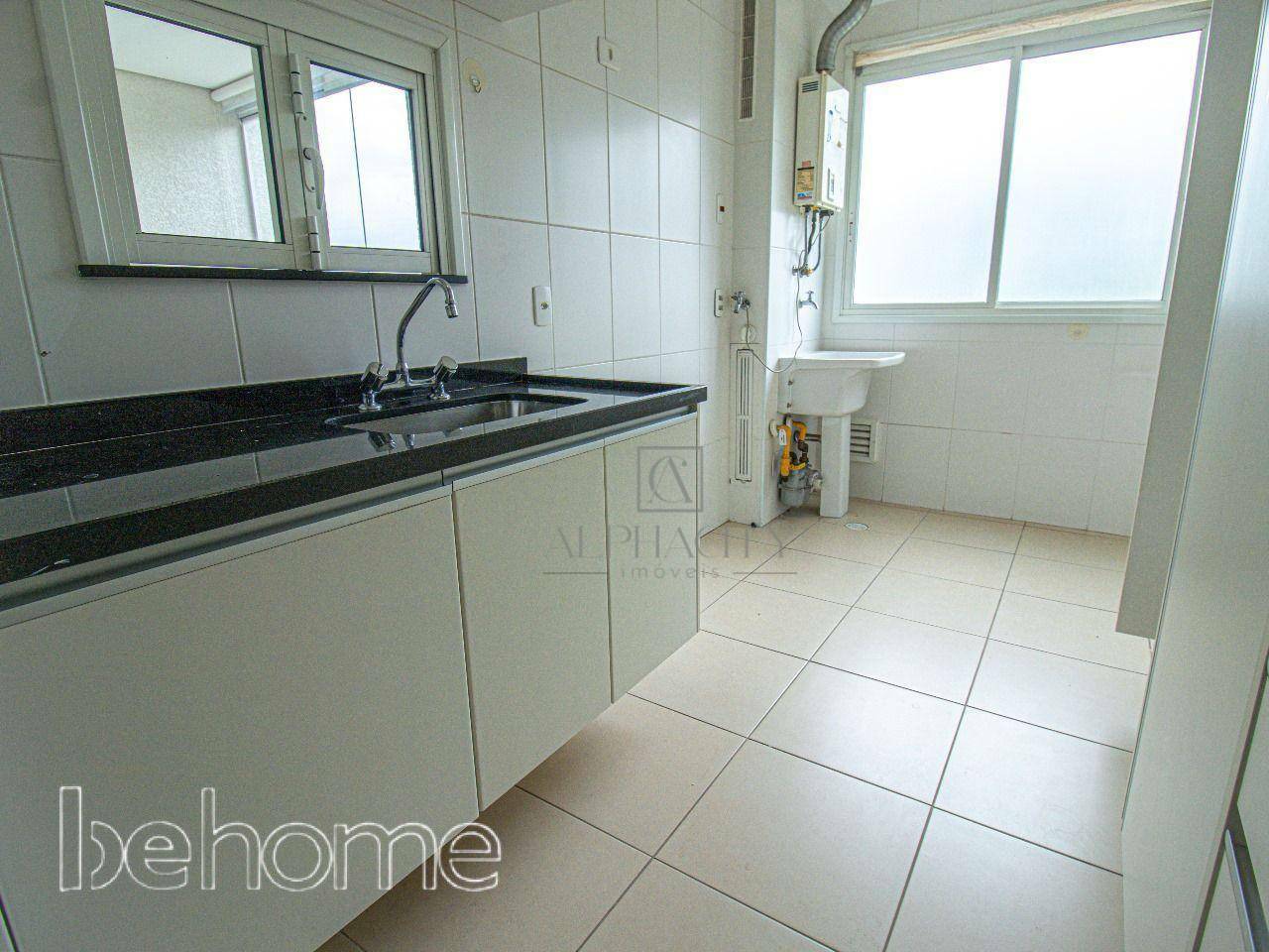 Apartamento à venda com 2 quartos, 72m² - Foto 4