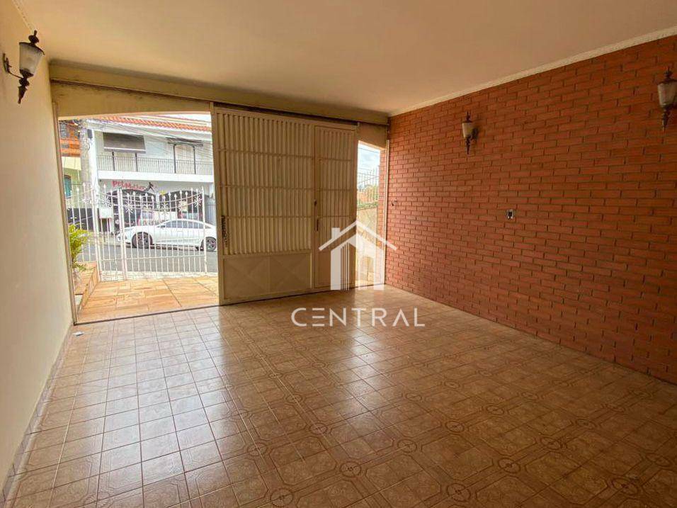 Casa à venda com 3 quartos, 220m² - Foto 5