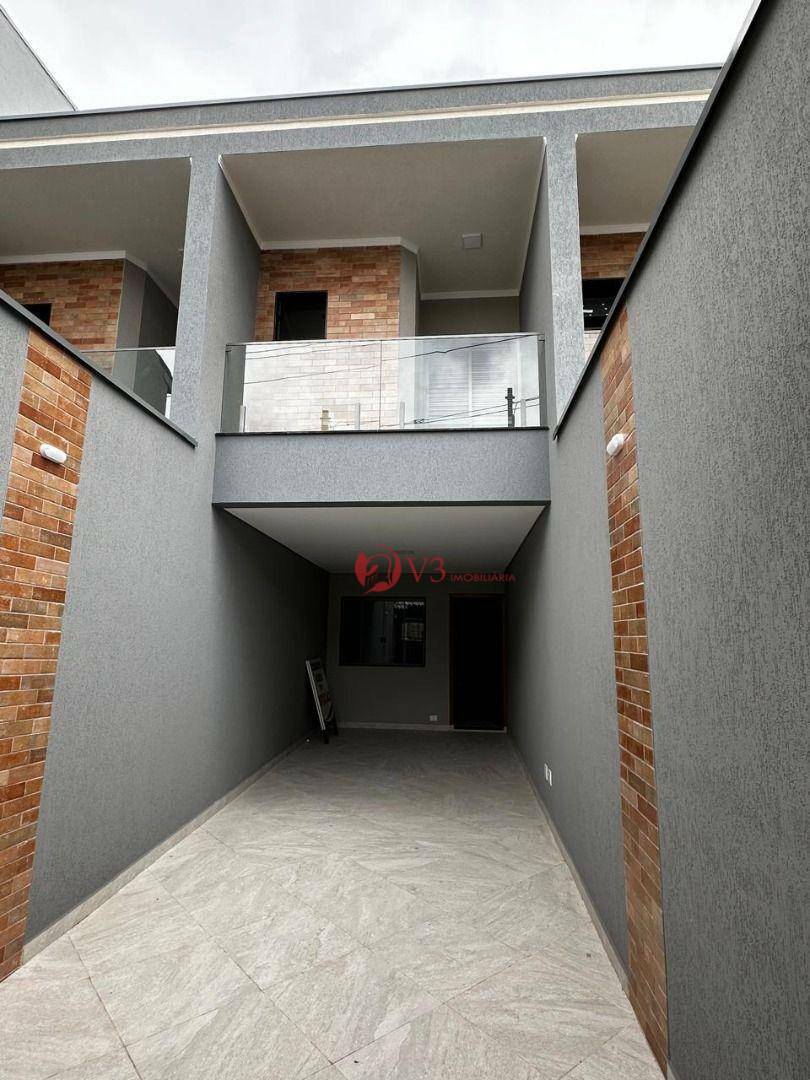 Sobrado à venda com 3 quartos, 120m² - Foto 1