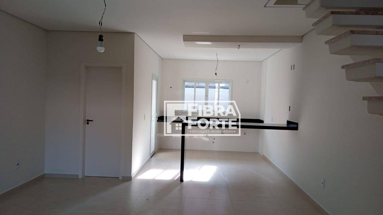 Casa à venda com 3 quartos, 145m² - Foto 4