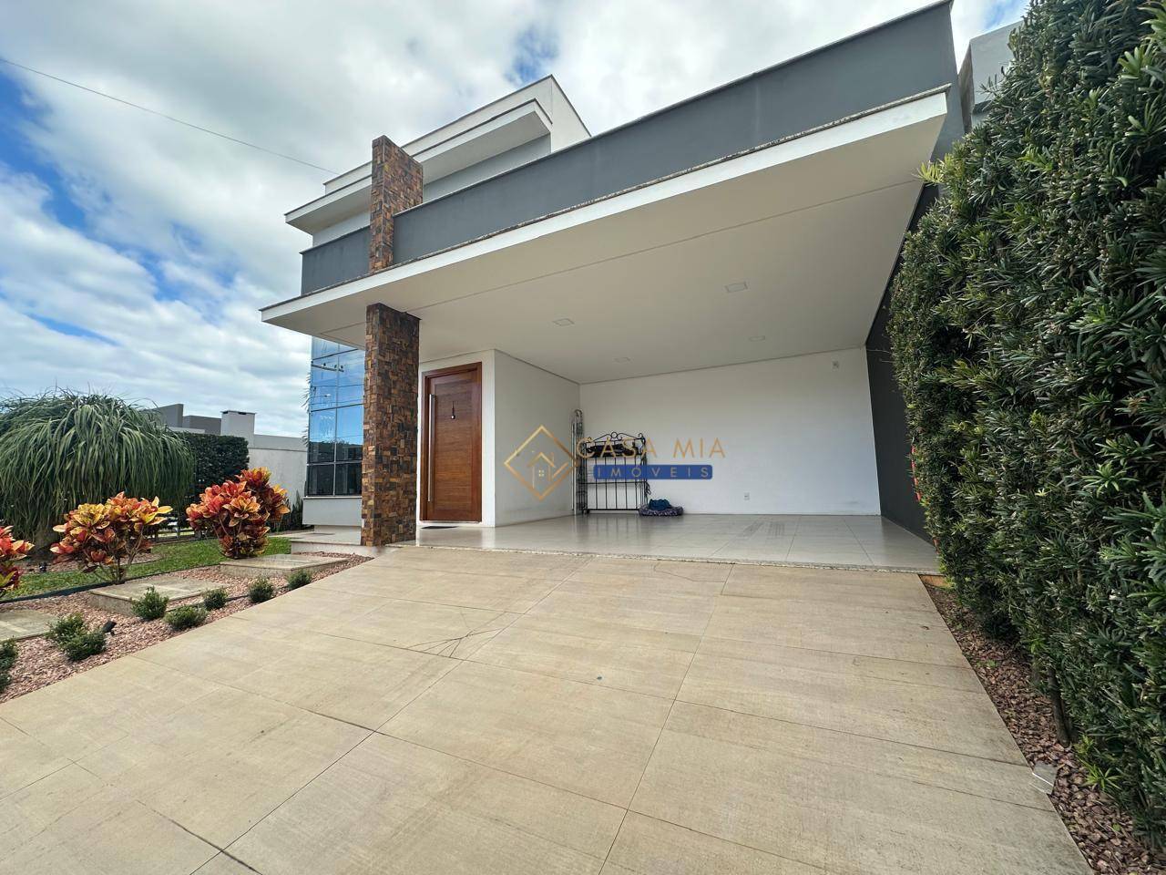 Casa, 3 quartos, 210 m² - Foto 2