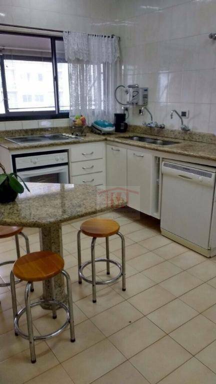 Apartamento à venda com 3 quartos, 140m² - Foto 16