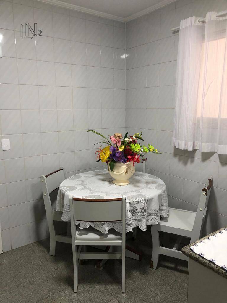 Apartamento à venda com 3 quartos, 110m² - Foto 24