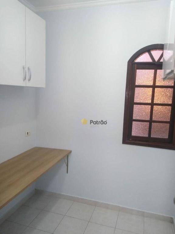 Sobrado à venda com 3 quartos, 200m² - Foto 17