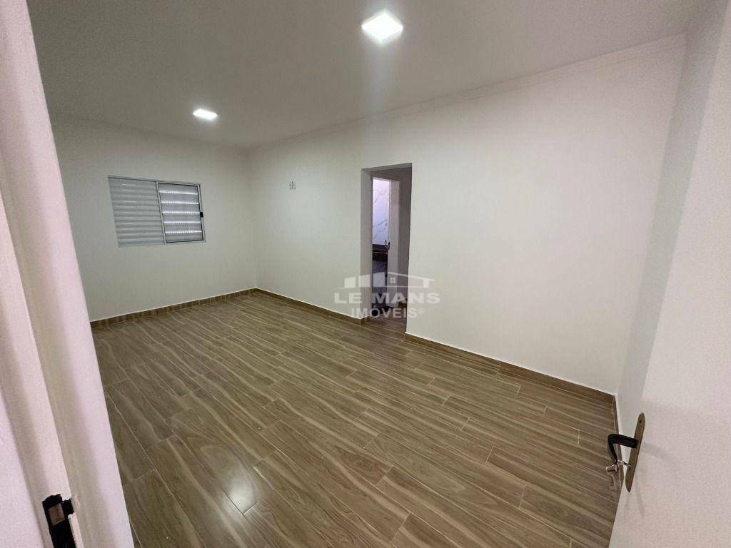 Casa à venda com 3 quartos, 180m² - Foto 7