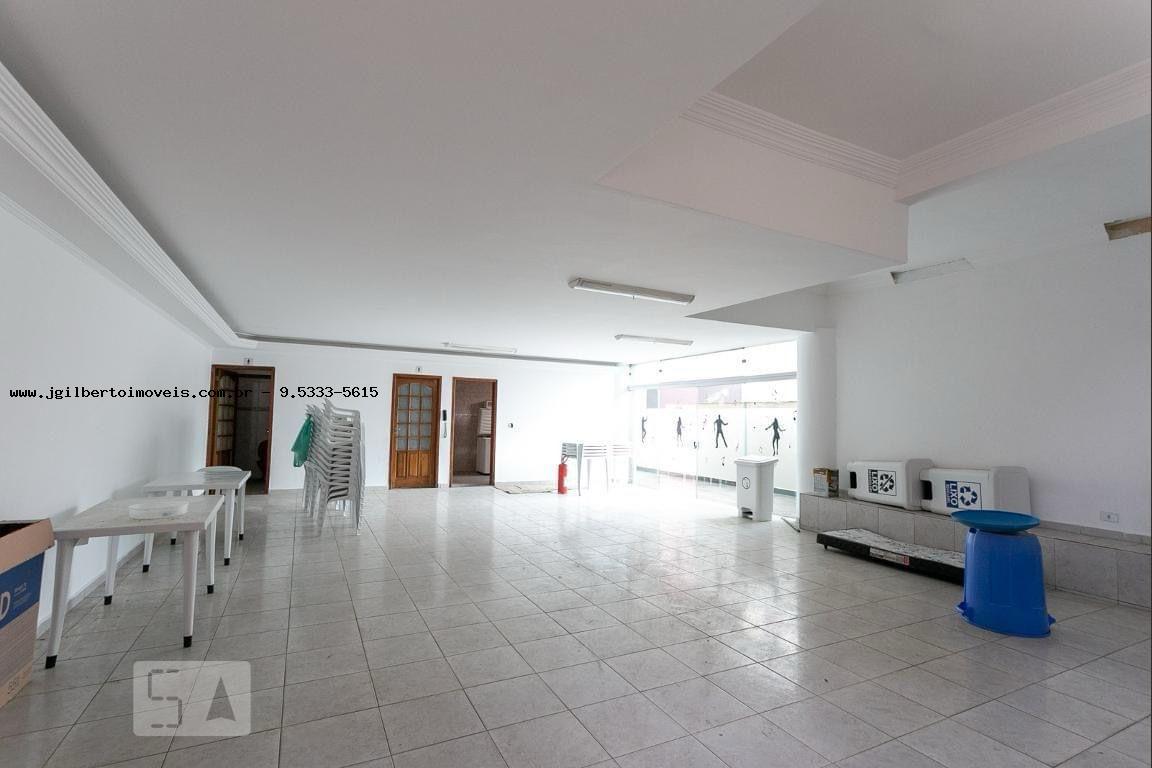 Apartamento à venda com 2 quartos, 65m² - Foto 19