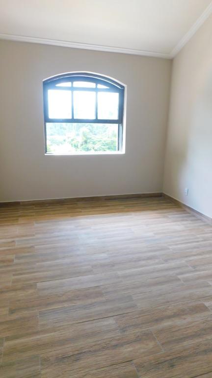 Casa de Condomínio para alugar com 3 quartos, 250m² - Foto 15