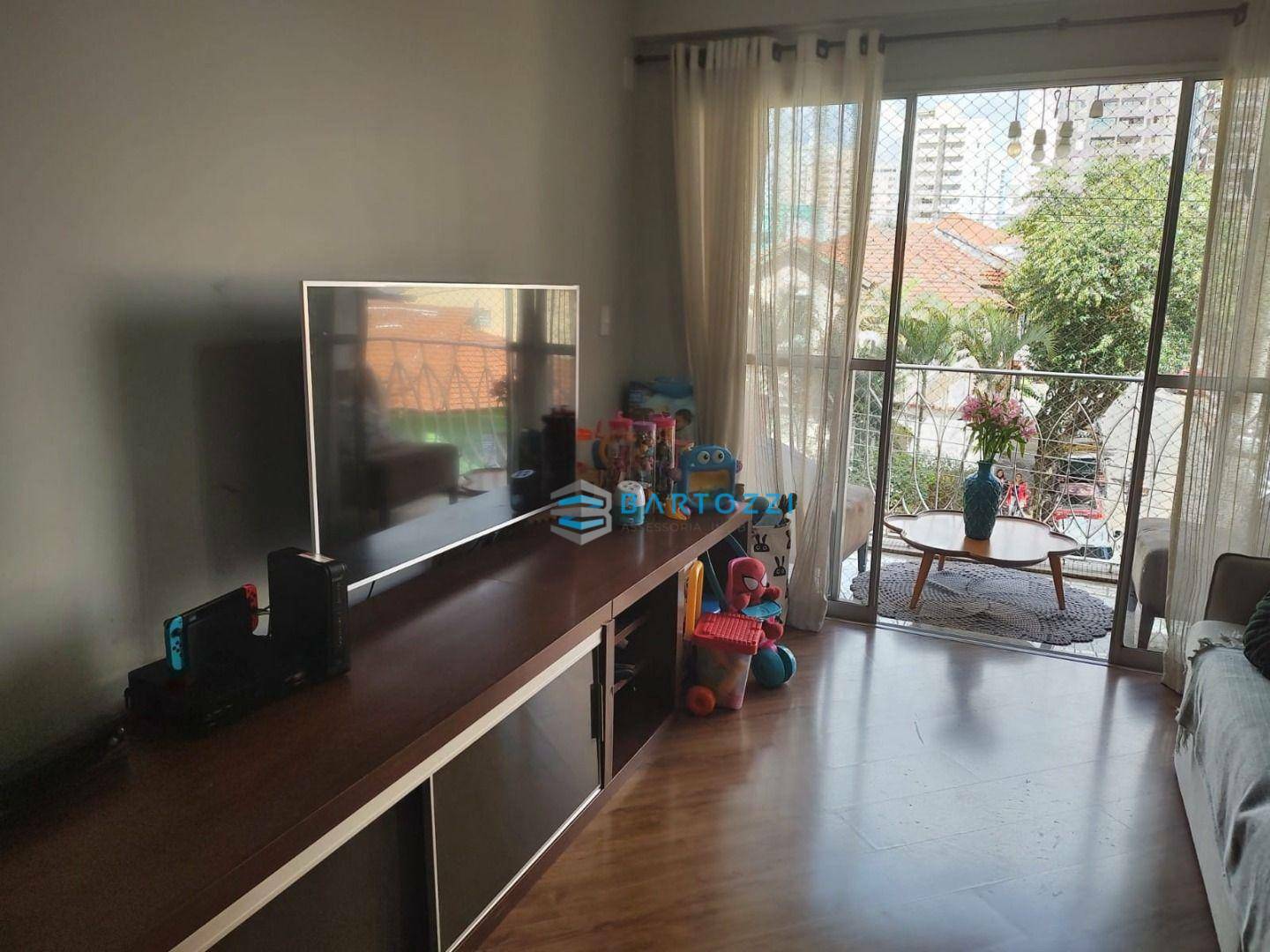 Apartamento à venda com 3 quartos, 96m² - Foto 2