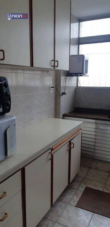 Apartamento à venda com 2 quartos, 75m² - Foto 29