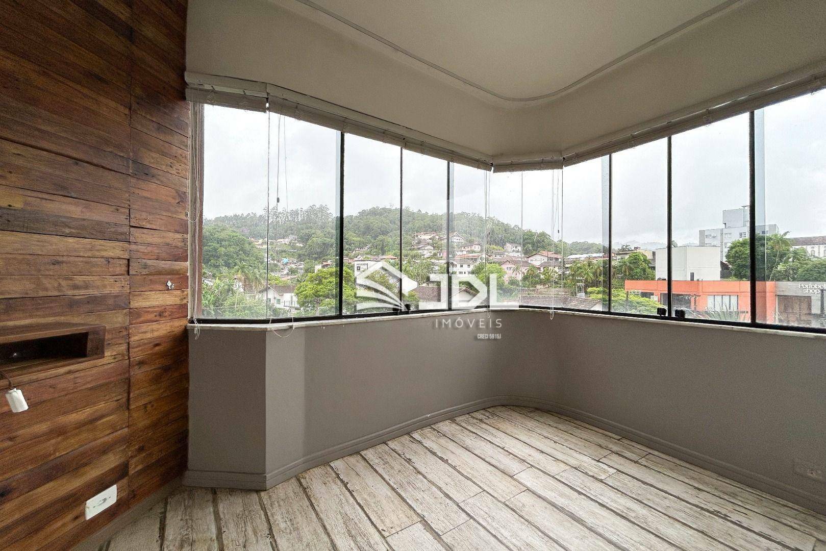 Apartamento à venda com 3 quartos, 121m² - Foto 8