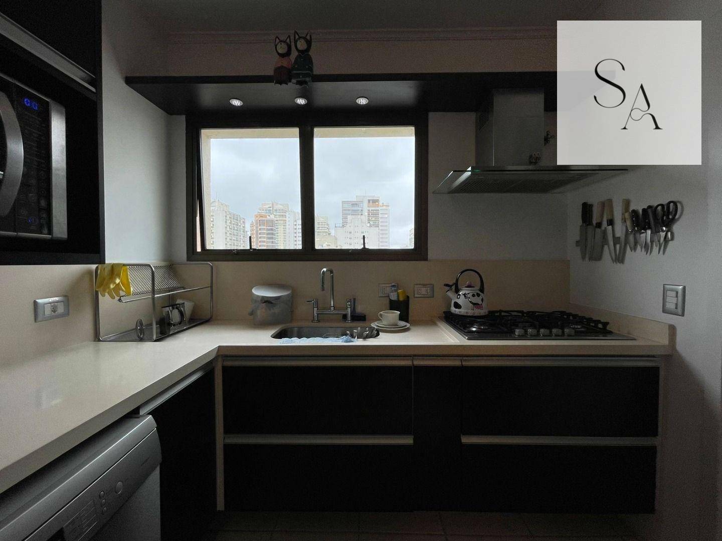 Apartamento à venda com 4 quartos, 186m² - Foto 17