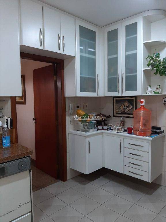 Apartamento para alugar com 4 quartos, 217m² - Foto 9