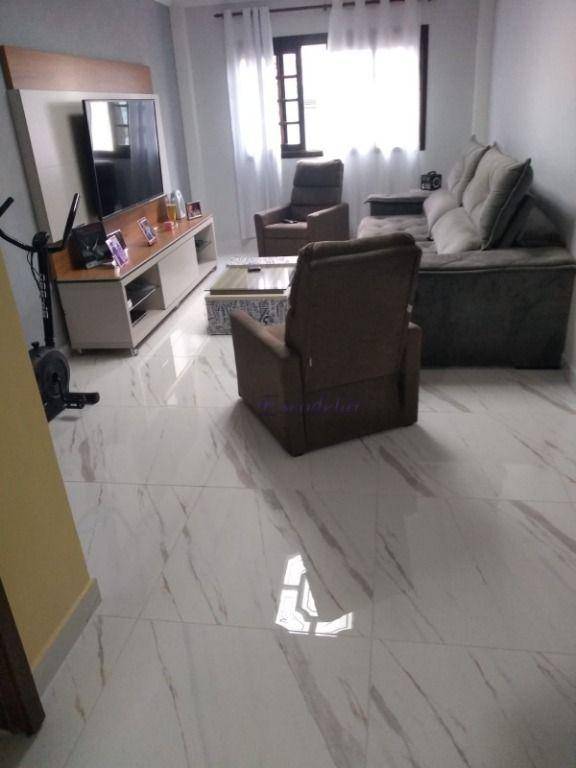 Sobrado à venda com 3 quartos, 190m² - Foto 1