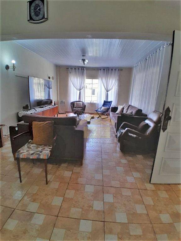 Sobrado à venda com 3 quartos, 230m² - Foto 2