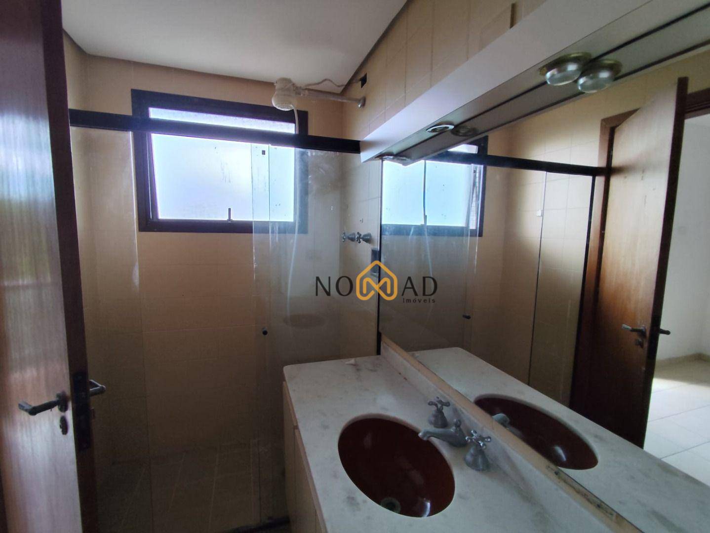 Apartamento à venda com 4 quartos, 195m² - Foto 9