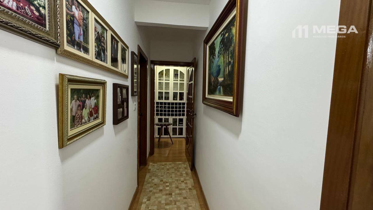 Apartamento à venda com 3 quartos, 130m² - Foto 11