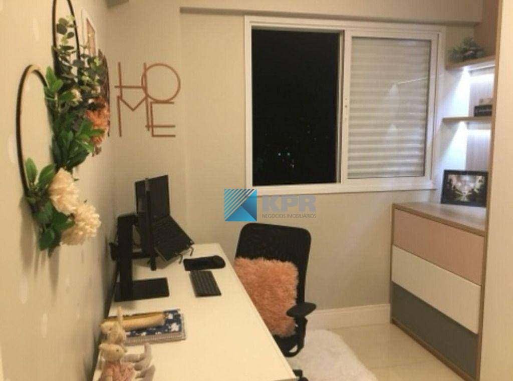 Apartamento para alugar com 2 quartos, 75m² - Foto 15