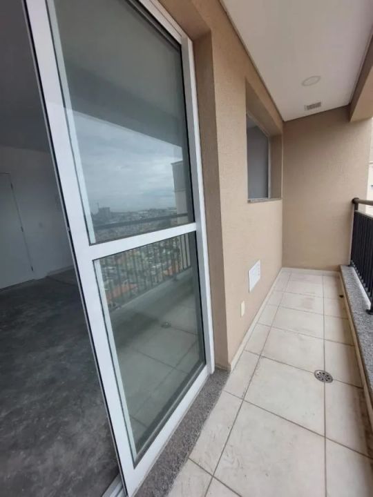 Apartamento à venda com 2 quartos, 60m² - Foto 2