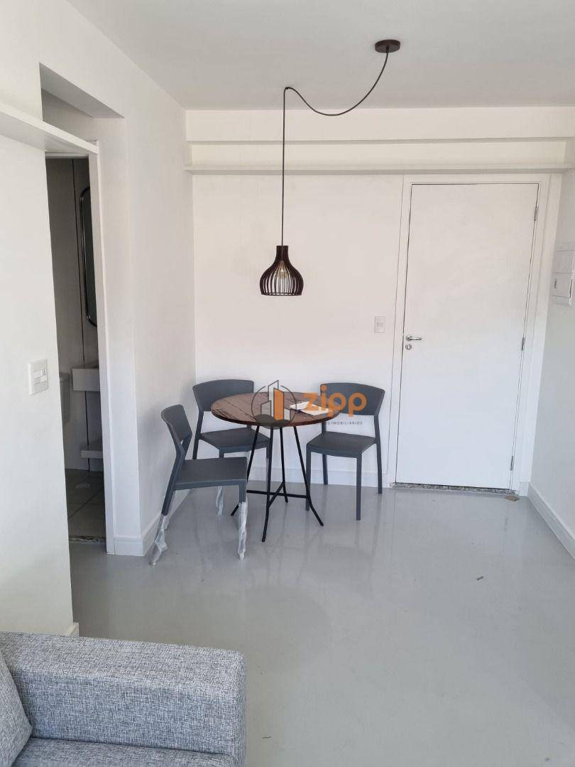 Apartamento para alugar com 2 quartos, 42m² - Foto 10