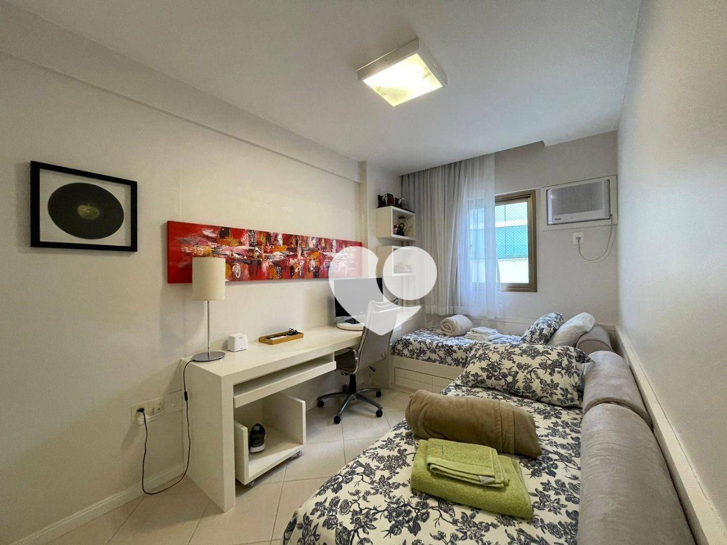 Apartamento à venda com 3 quartos, 125m² - Foto 13