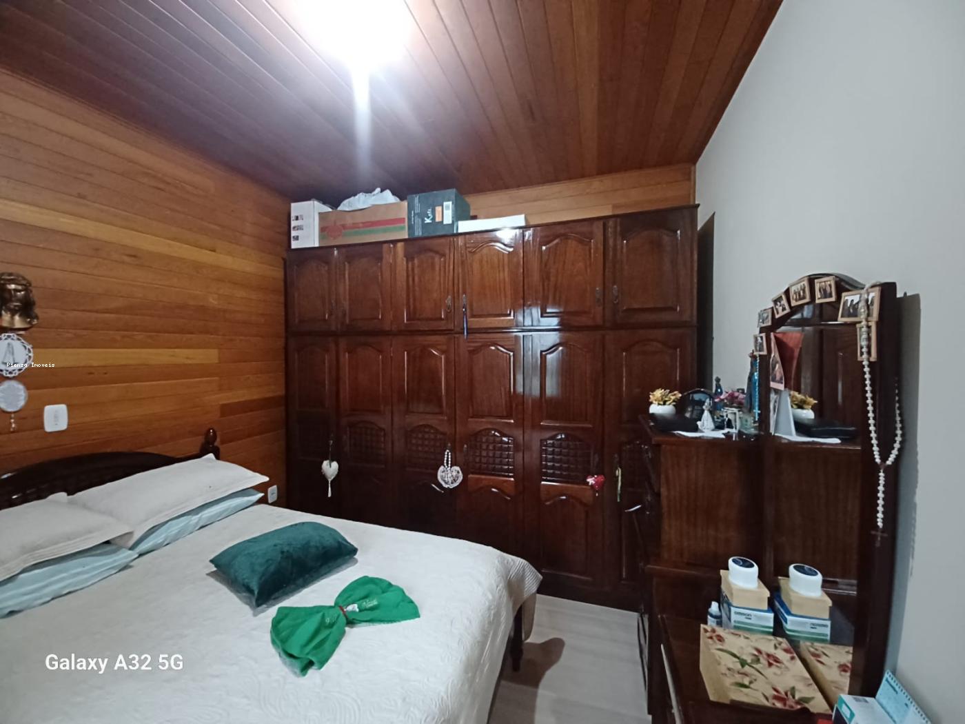 Casa à venda com 2 quartos, 486m² - Foto 14