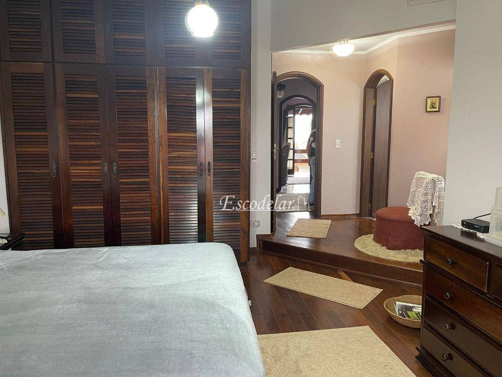 Casa à venda com 4 quartos, 223m² - Foto 25