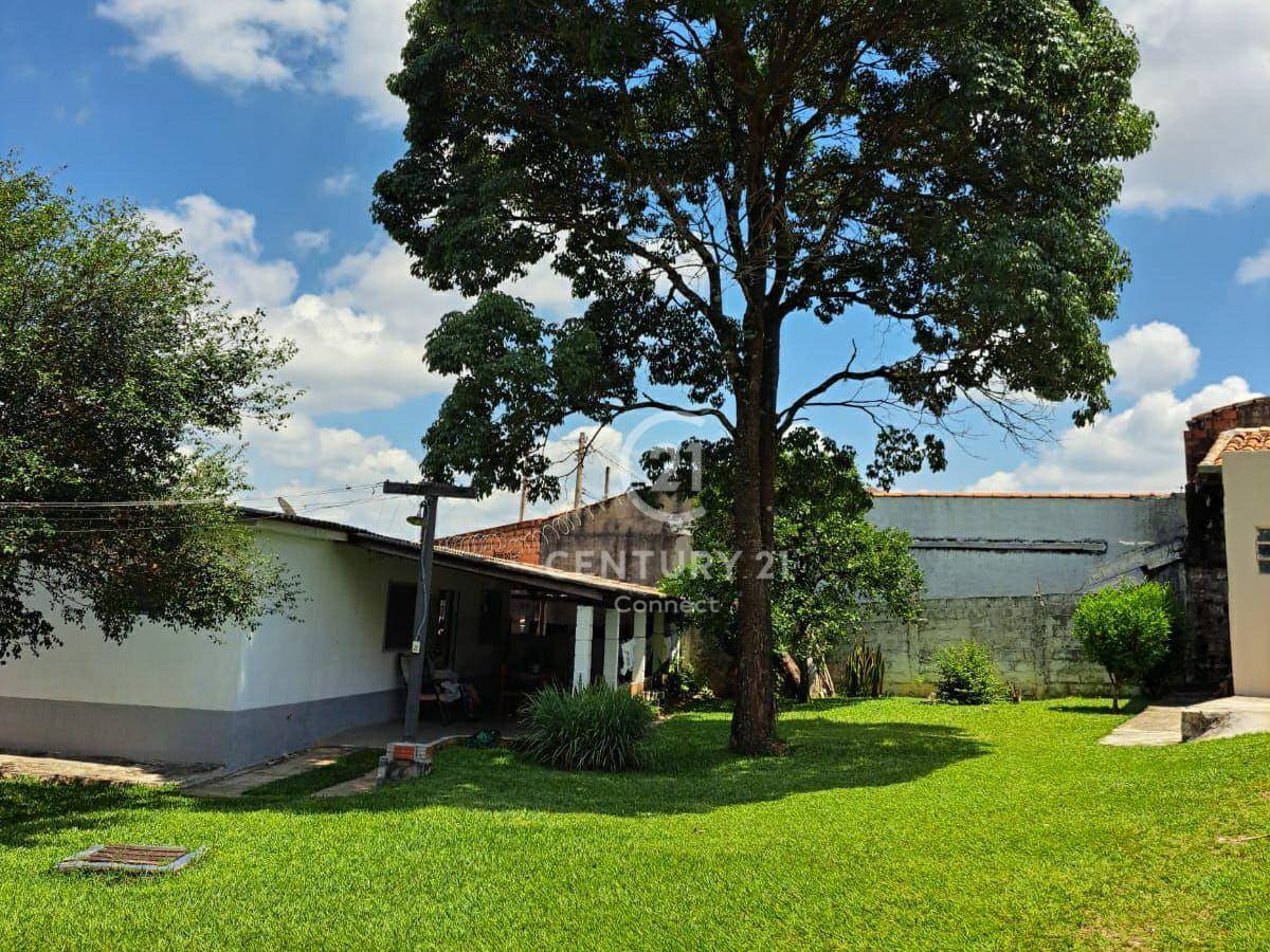 Chácara, 4 quartos, 1900 m² - Foto 1