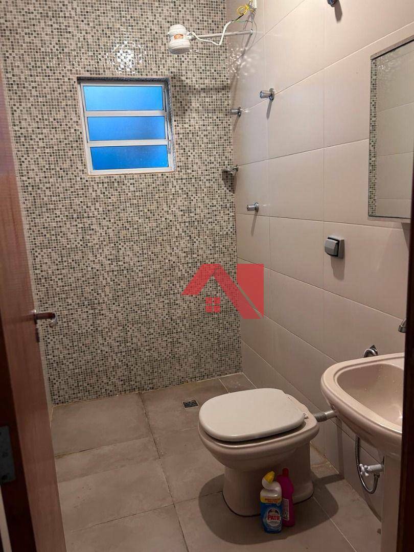 Casa à venda com 2 quartos, 90m² - Foto 11