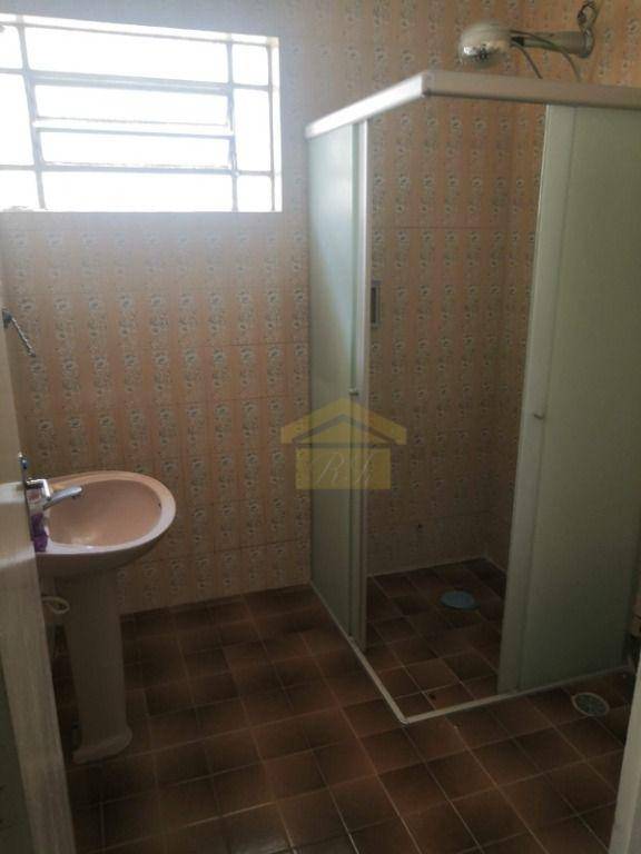 Casa à venda com 3 quartos, 250m² - Foto 11