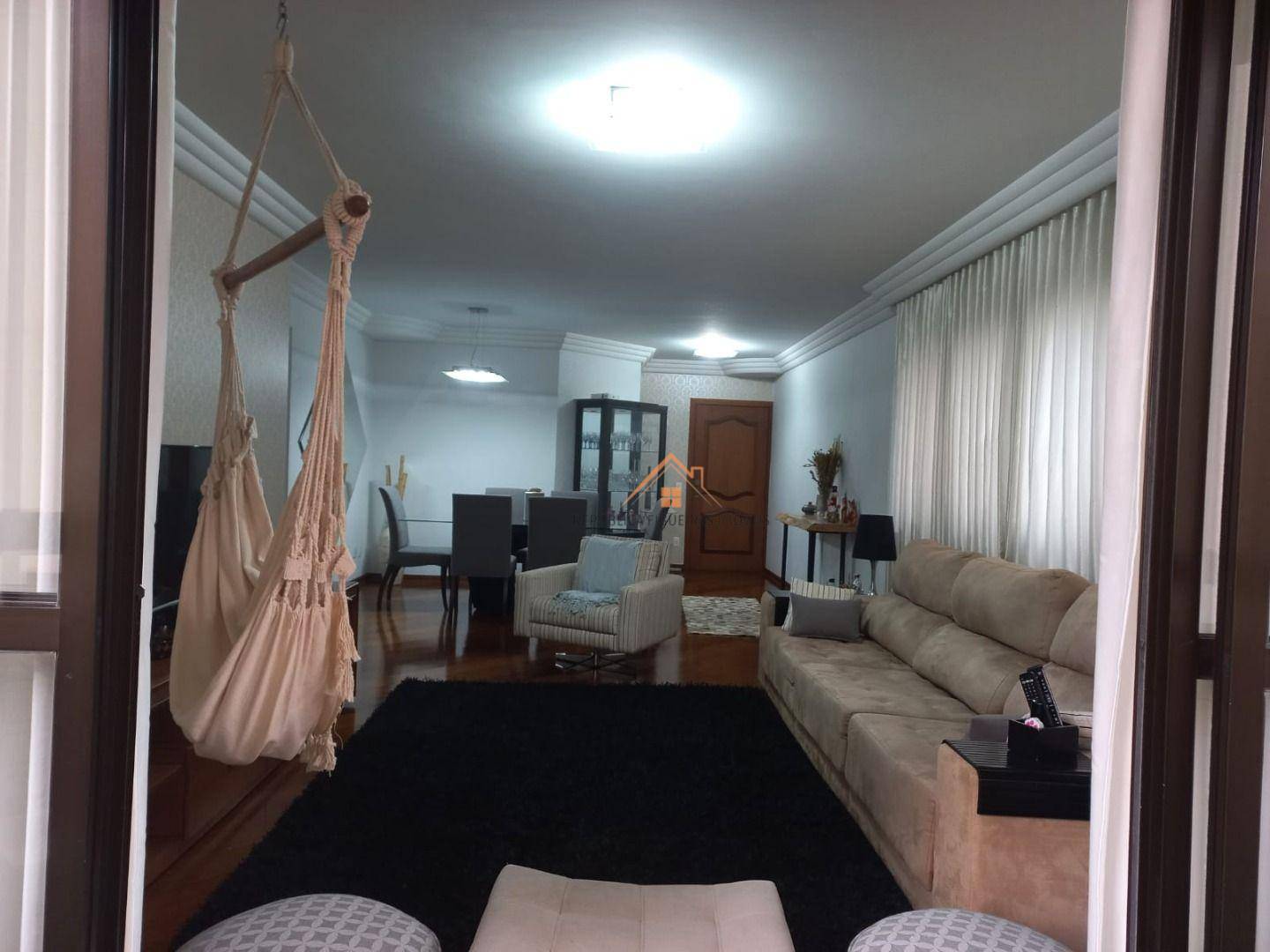 Apartamento à venda com 3 quartos, 172m² - Foto 11