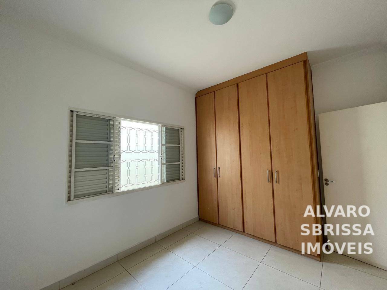 Casa à venda e aluguel com 3 quartos, 180m² - Foto 7