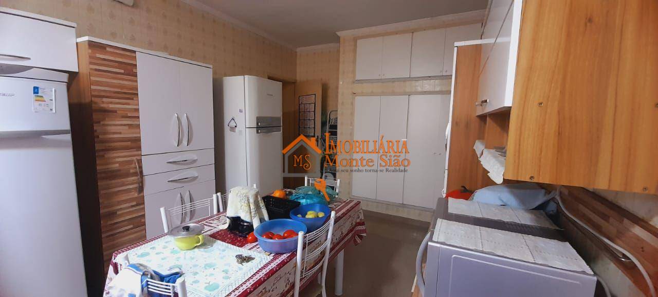 Sobrado à venda com 2 quartos, 180m² - Foto 10