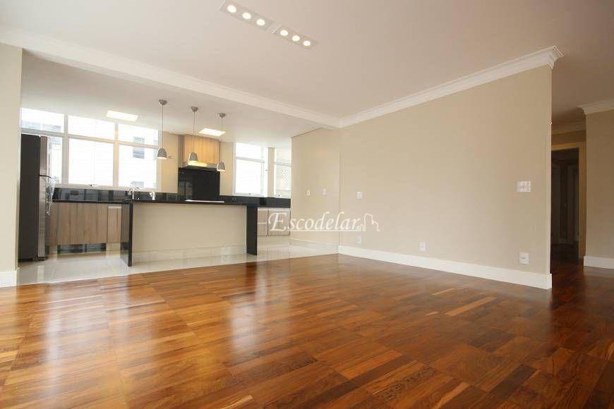 Apartamento à venda com 3 quartos, 210m² - Foto 1