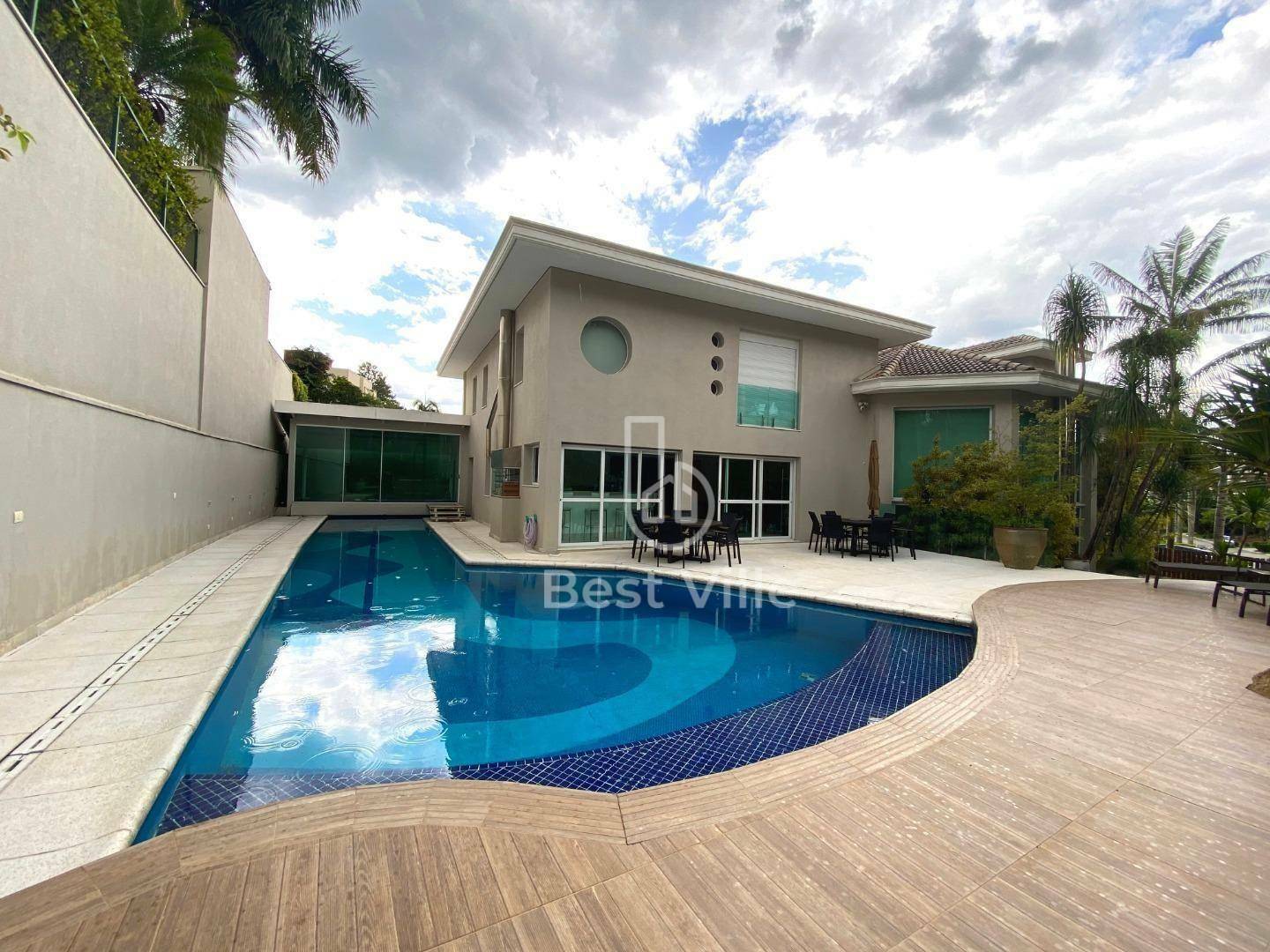 Casa de Condomínio à venda com 4 quartos, 950m² - Foto 2
