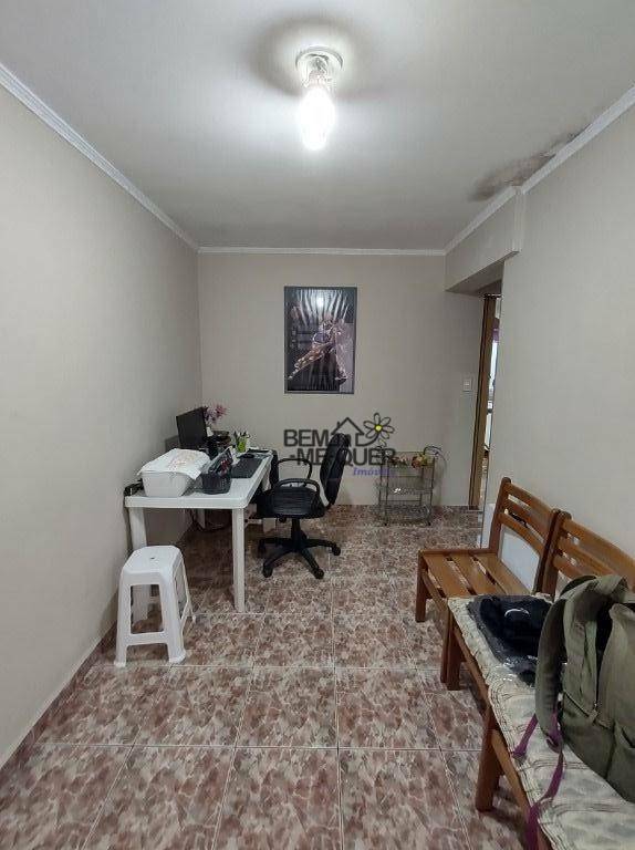 Casa à venda com 4 quartos, 136m² - Foto 17