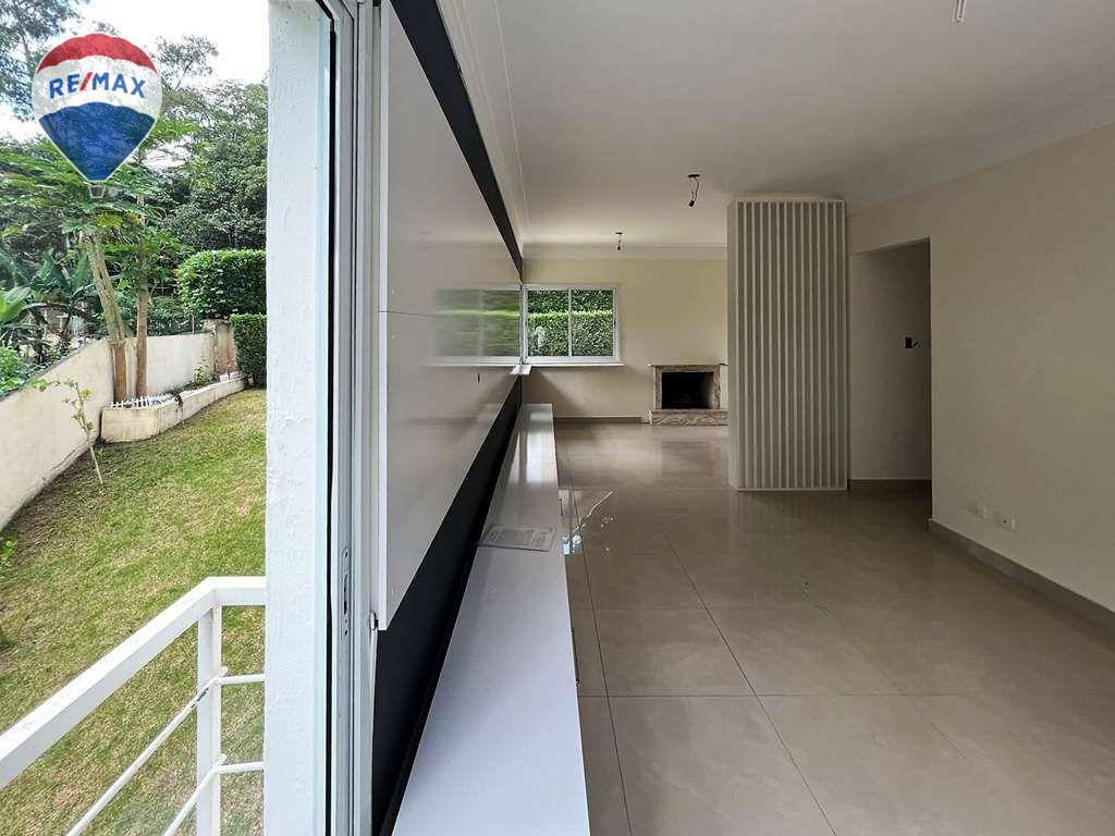 Casa para alugar com 4 quartos, 380m² - Foto 10