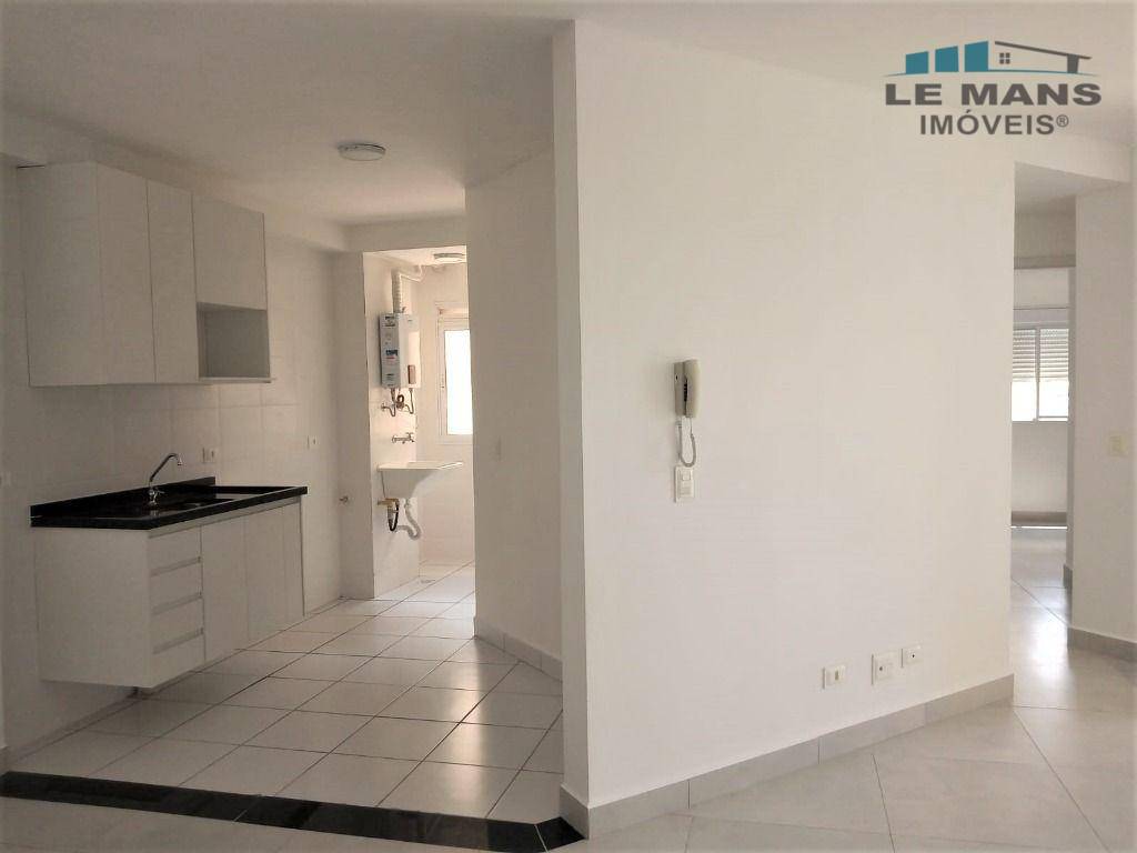 Apartamento à venda com 2 quartos, 62m² - Foto 7