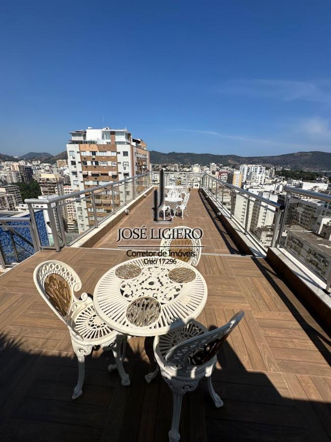 Cobertura à venda com 3 quartos, 240m² - Foto 32