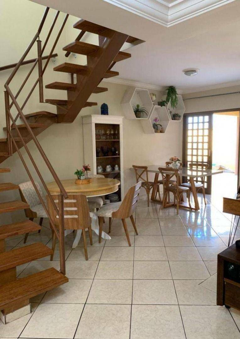 Casa à venda com 3 quartos, 160m² - Foto 17