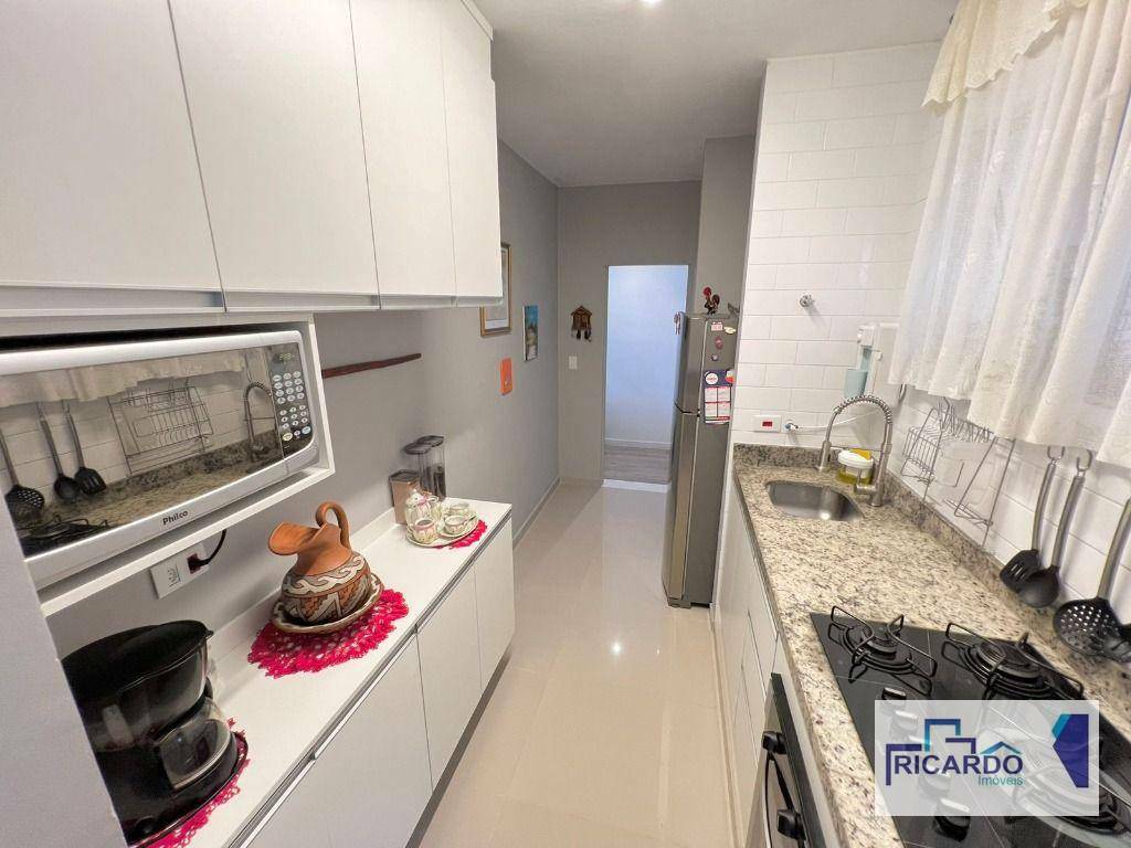 Apartamento à venda com 2 quartos, 61m² - Foto 19