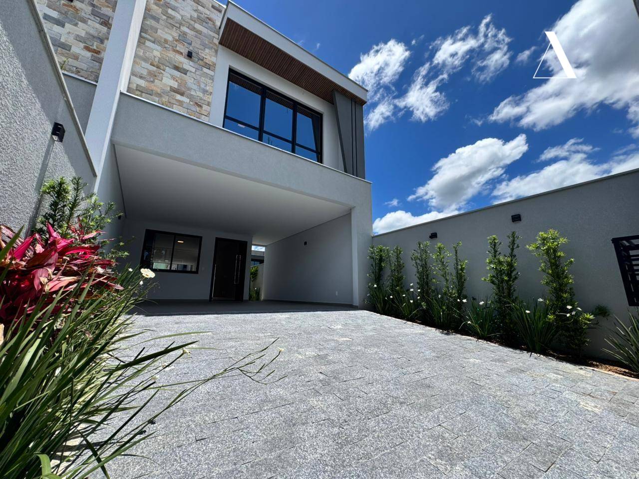 Casa, 3 quartos, 176 m² - Foto 2