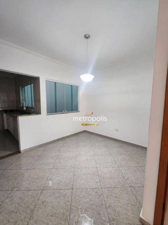 Sobrado à venda com 3 quartos, 200m² - Foto 5