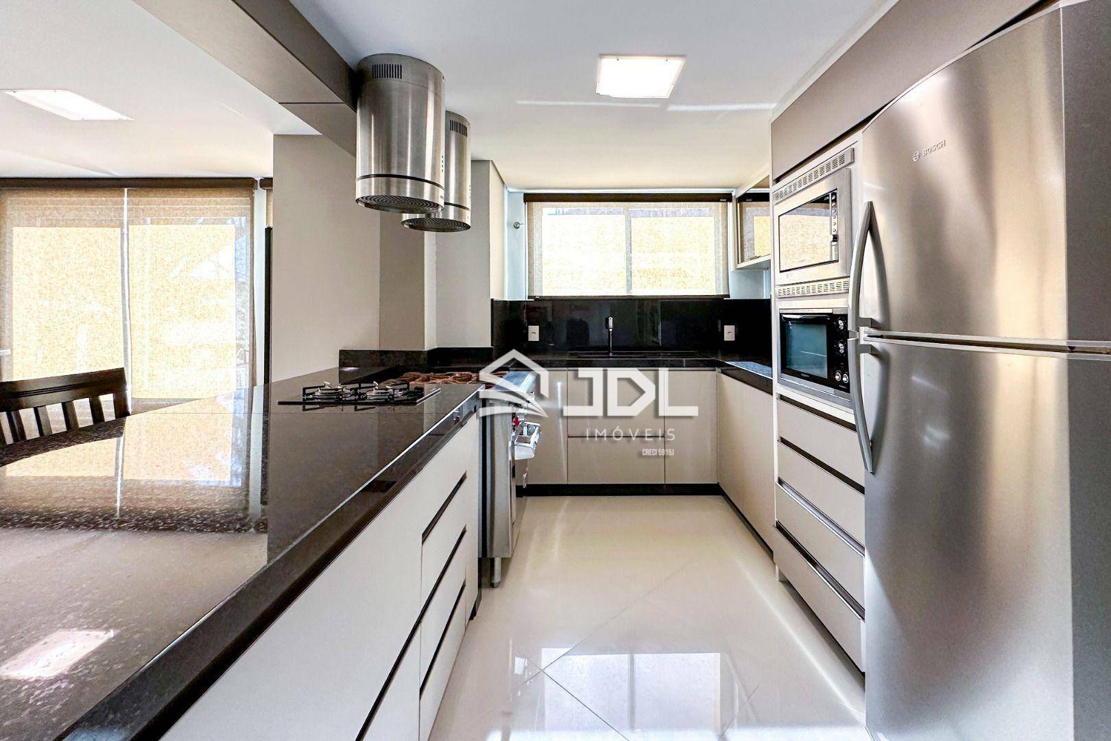 Apartamento à venda com 4 quartos, 204m² - Foto 41