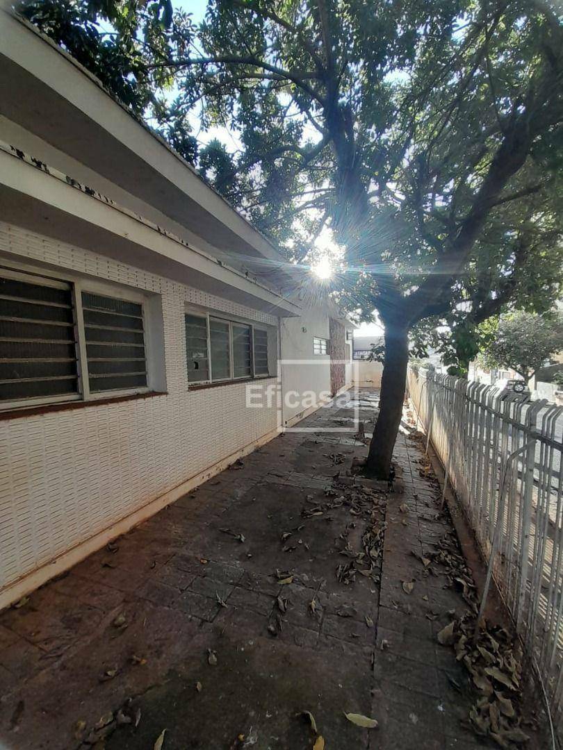 Casa, 3 quartos, 171 m² - Foto 2