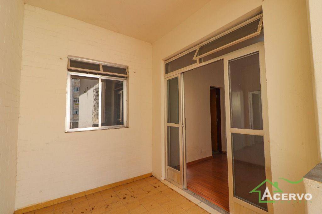 Casa à venda e aluguel com 4 quartos, 103m² - Foto 11