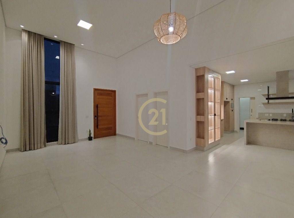 Casa de Condomínio à venda com 3 quartos, 201m² - Foto 3