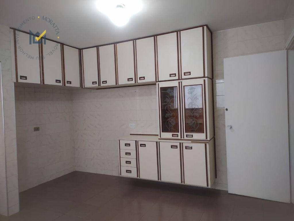 Casa para alugar com 5 quartos, 333m² - Foto 14