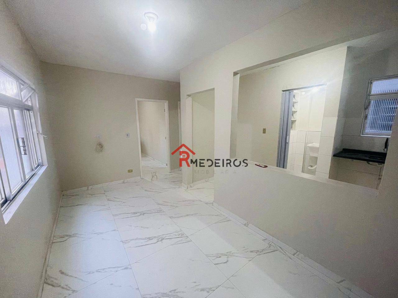 Apartamento à venda com 2 quartos, 50m² - Foto 3