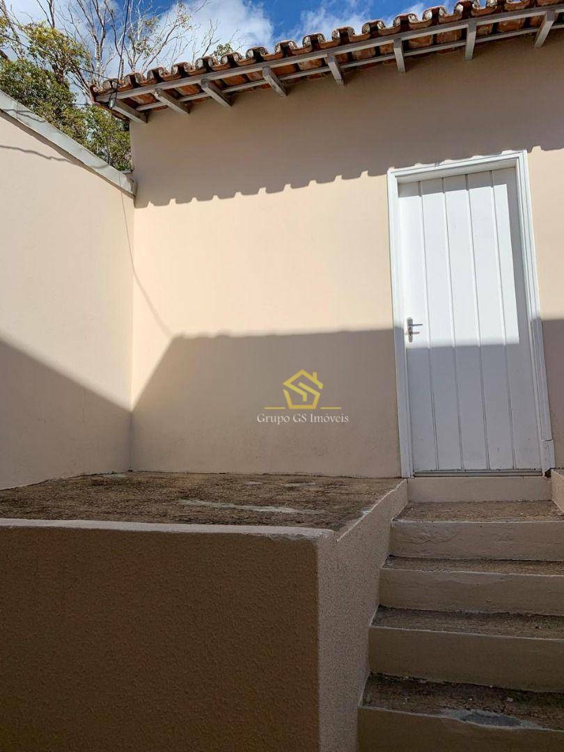 Casa para alugar com 2 quartos, 150m² - Foto 26